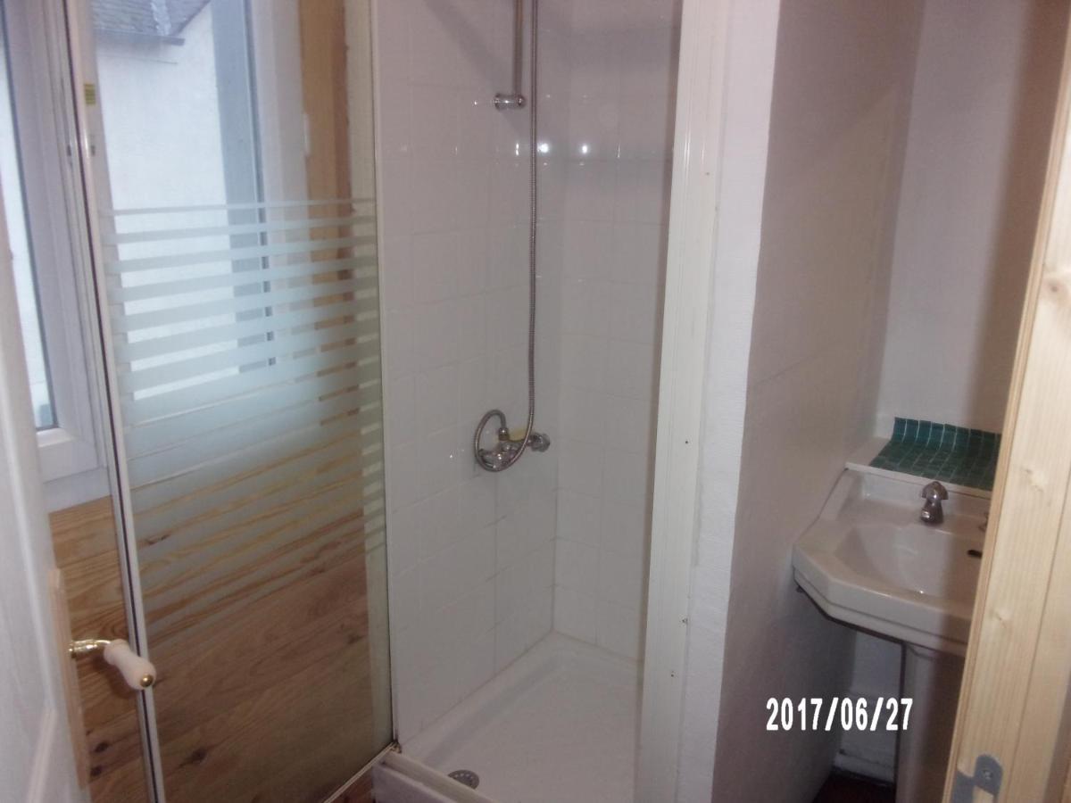 Logement Proche De Tout Saint-Laurent-de-Neste Екстериор снимка